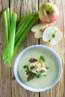 Apfel-Sellerie-Suppe